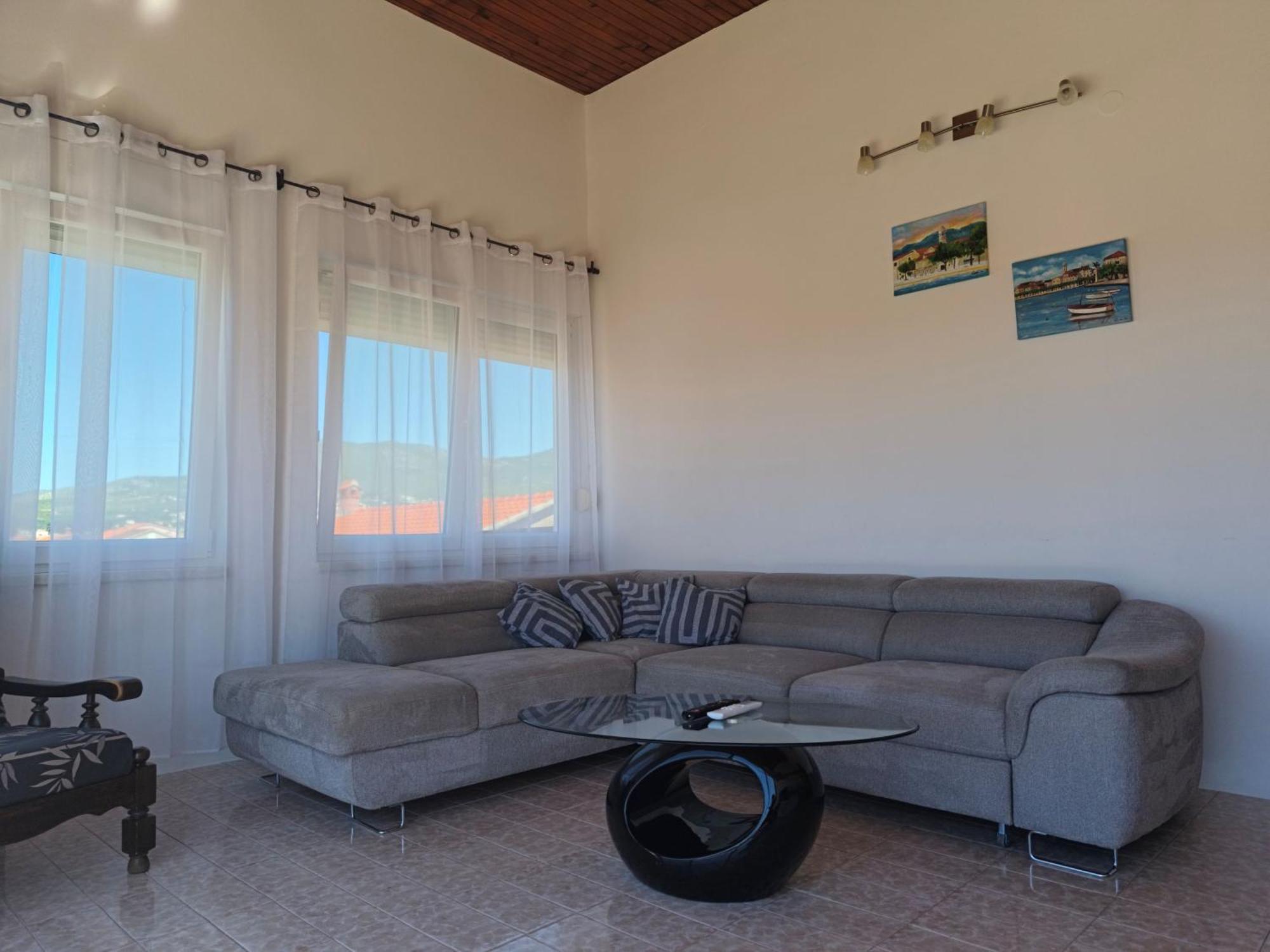 Apartmani Ljubica Kaštela Exterior foto