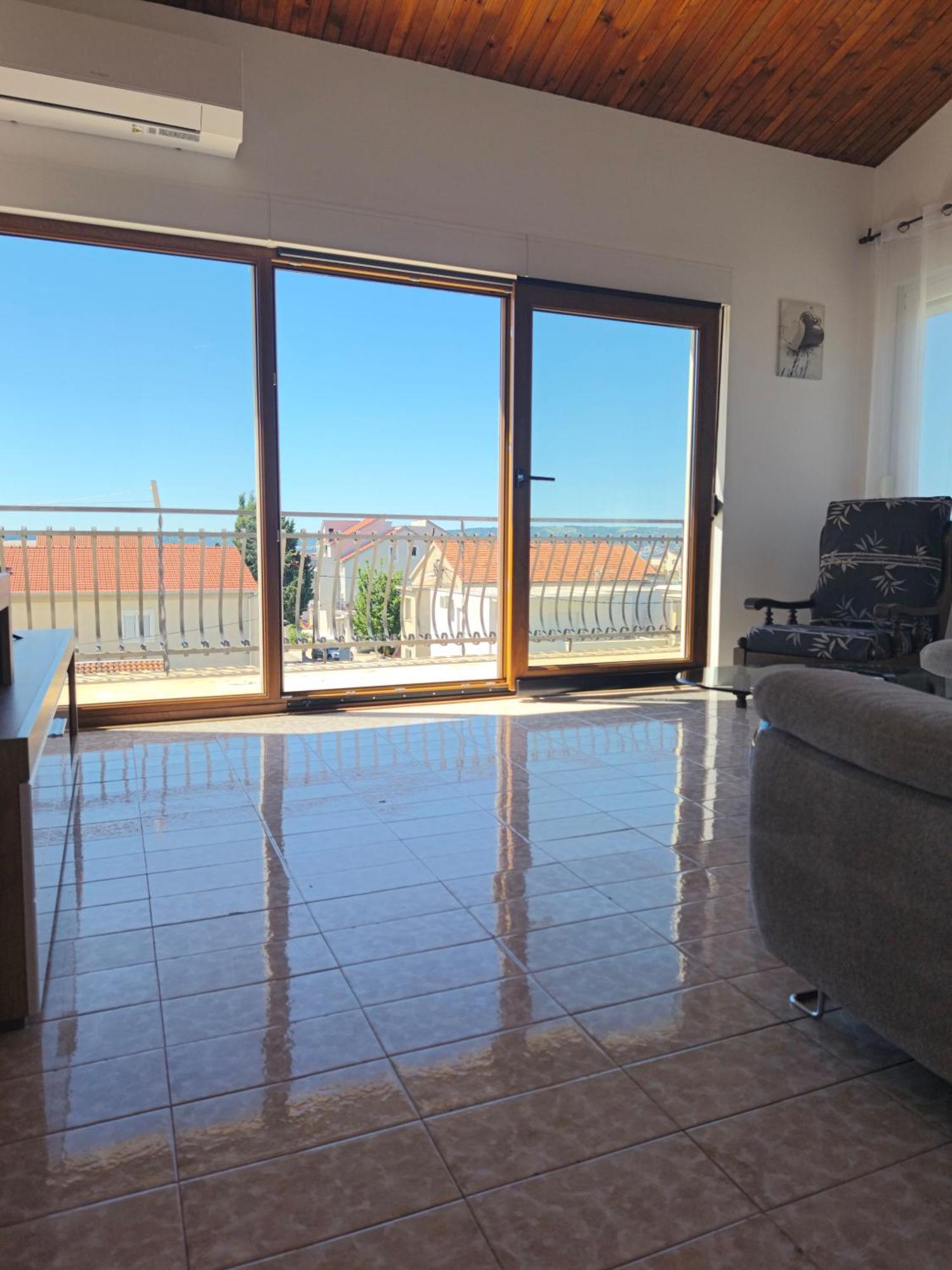 Apartmani Ljubica Kaštela Exterior foto