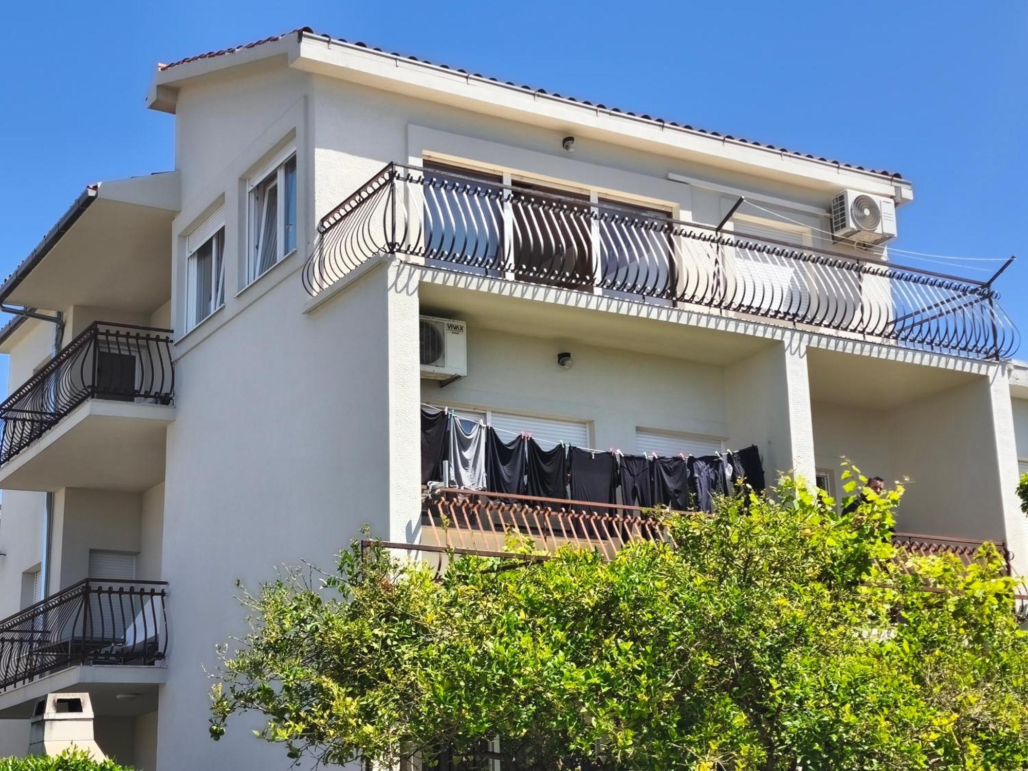 Apartmani Ljubica Kaštela Exterior foto