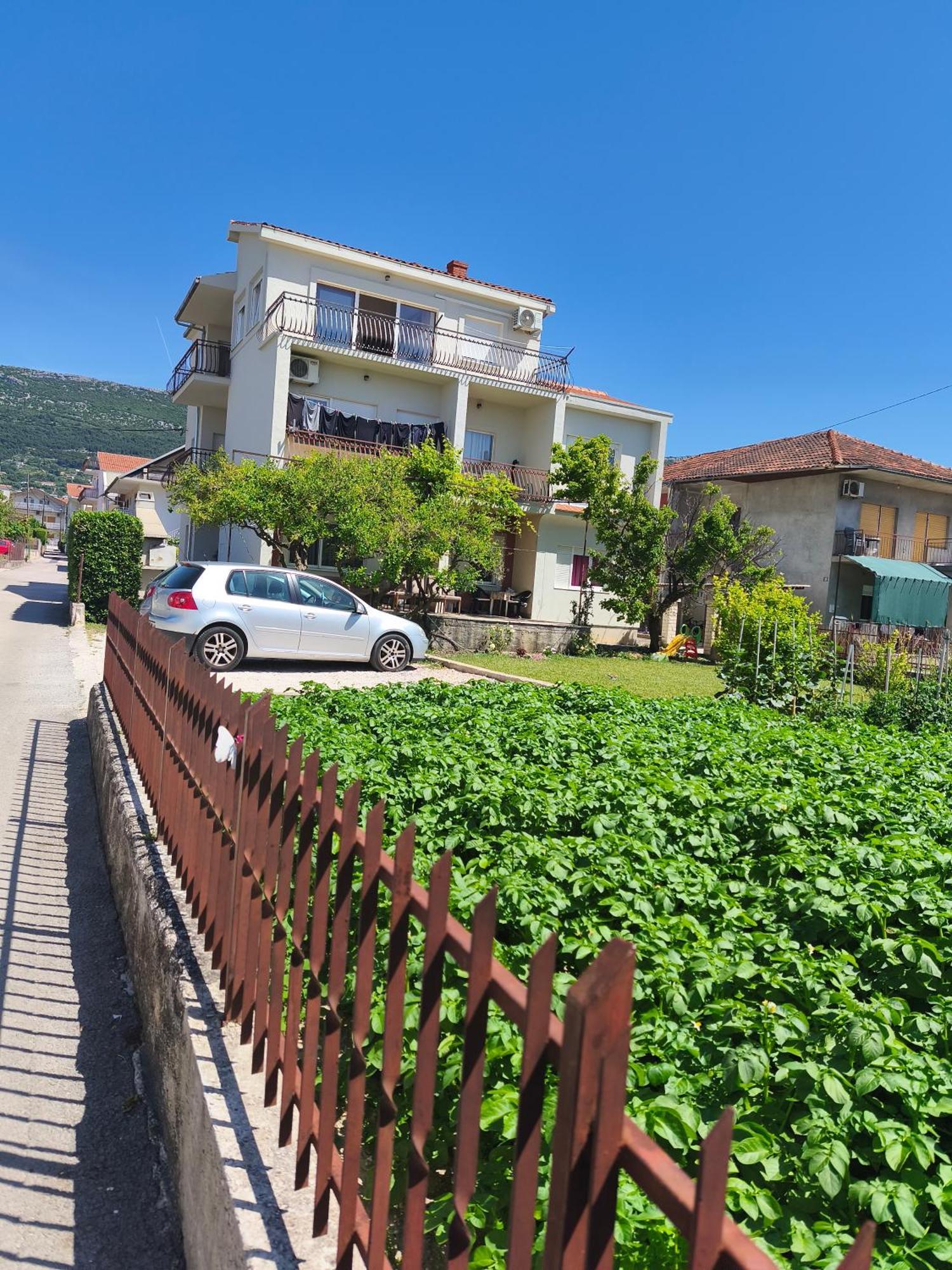 Apartmani Ljubica Kaštela Exterior foto