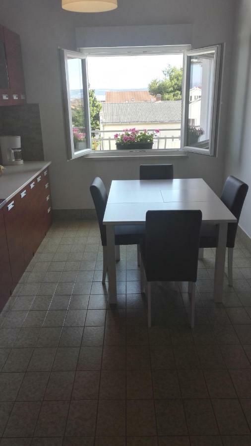 Apartmani Ljubica Kaštela Exterior foto