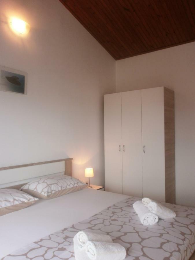 Apartmani Ljubica Kaštela Exterior foto