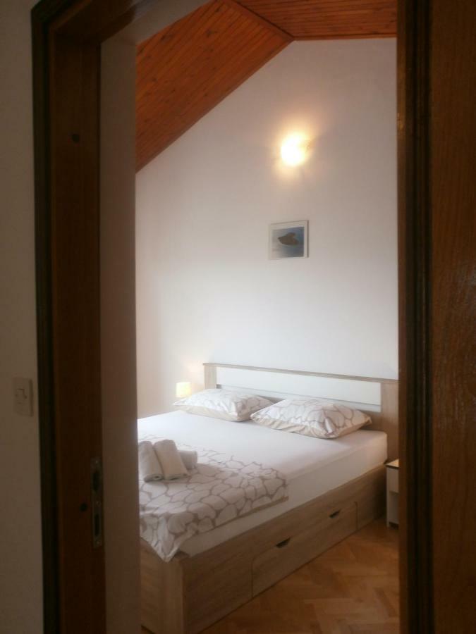 Apartmani Ljubica Kaštela Exterior foto